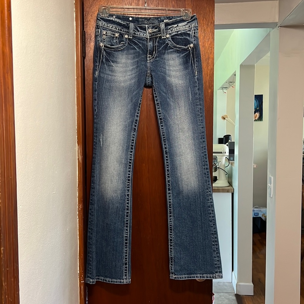 Size 27 boot cut Miss Me jeans